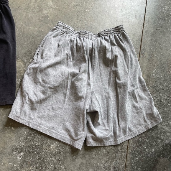 Pair of Champion Mens Athletic Shorts w Pockets & drawstrings 😎🤍🖤 - Picture 6 of 7